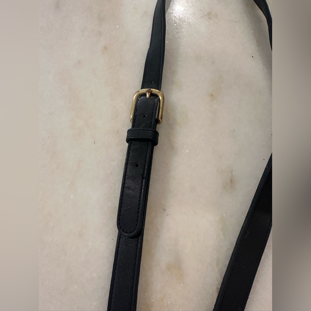 Vintage Coach Manor Black Leather and Gold and Brass Hardware - Picture 4 of 8